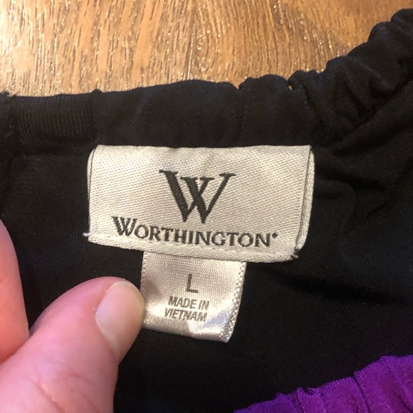 NWOT- black and multicolored top - Picture 5 of 6